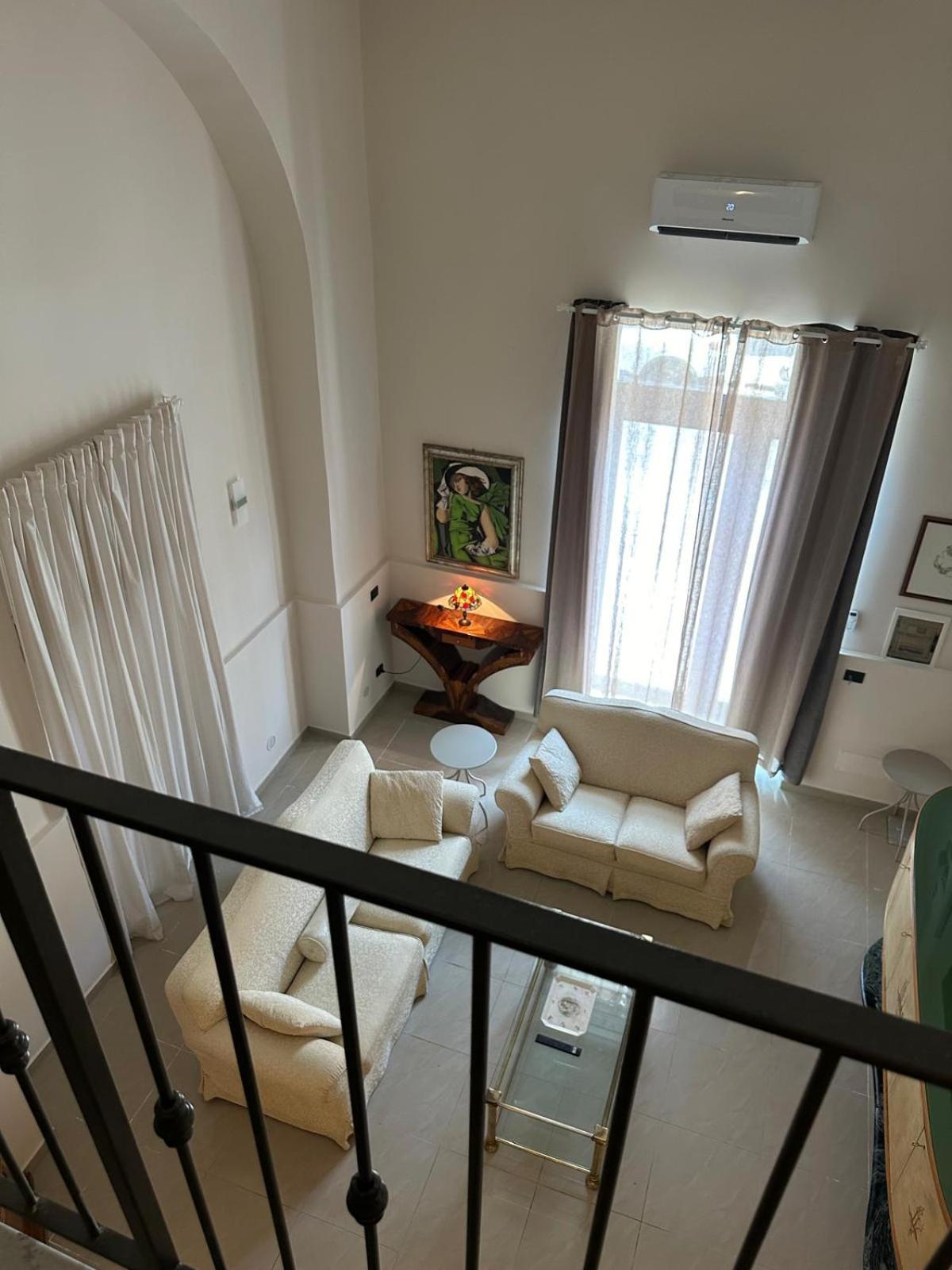 Casa vacanze Crispi Loft Aeroporto di Catania Fontana Rossa